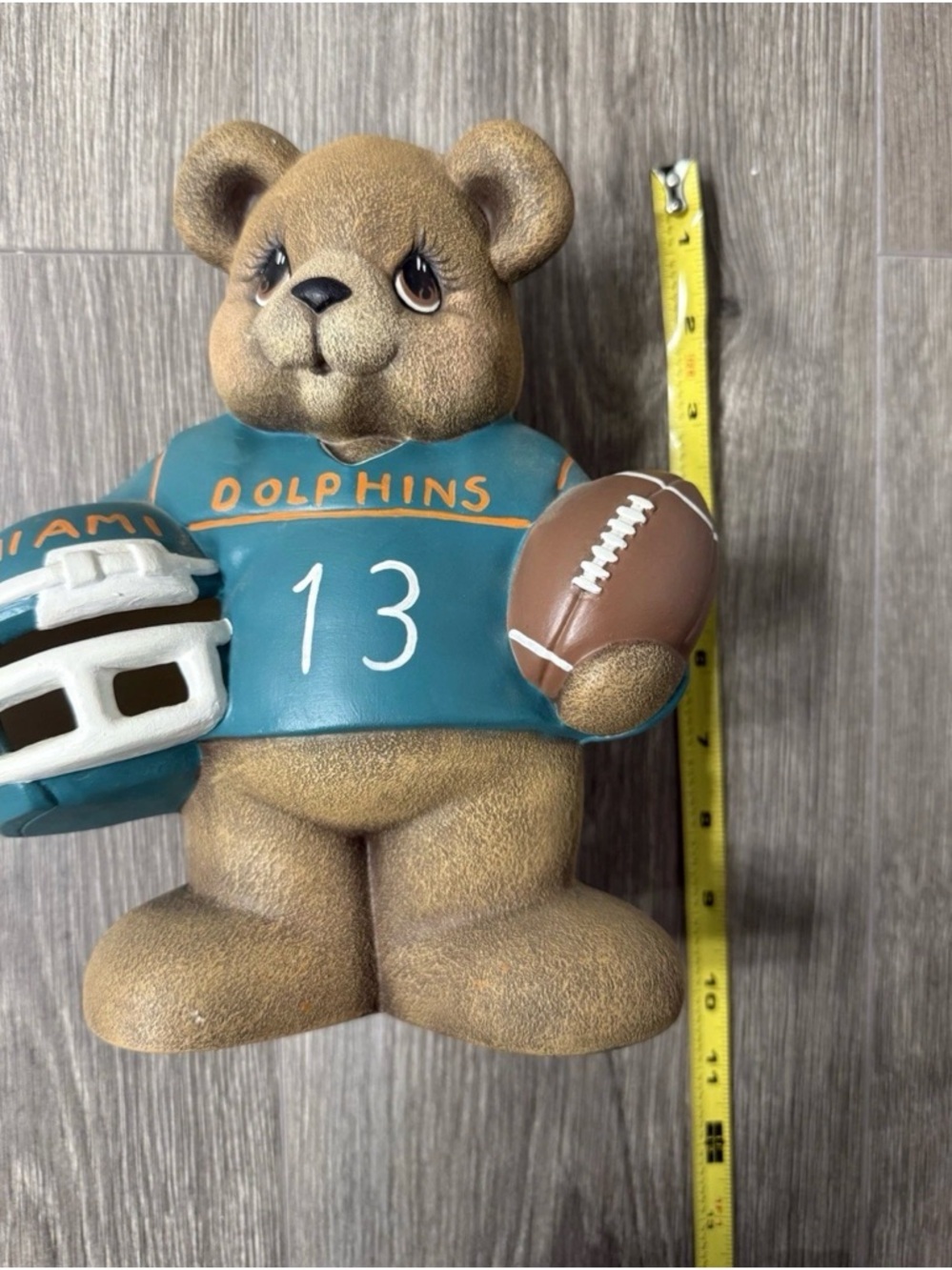Miami Dolphins Hand Painted Ceramic Bear With Football/hemlet Dan Marino NFL
#13 - Picture 9 of 11